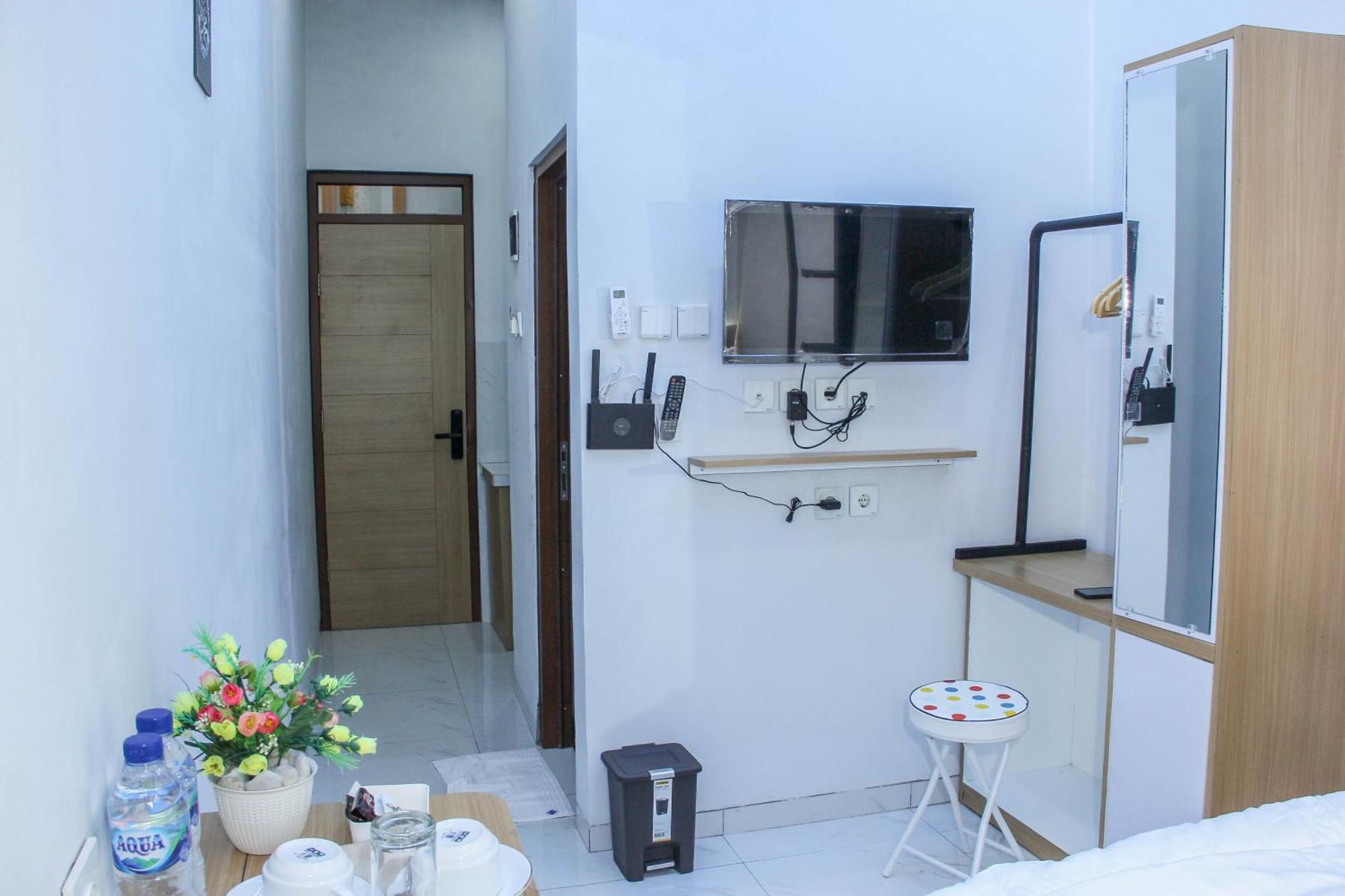 Laswi Syariah Guest House Bandung Exterior foto