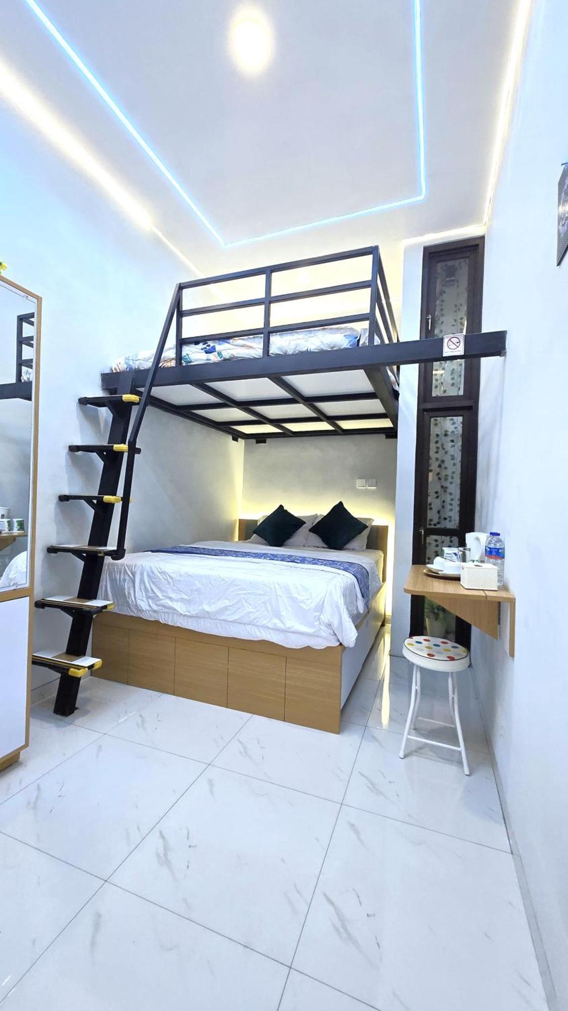 Laswi Syariah Guest House Bandung Exterior foto